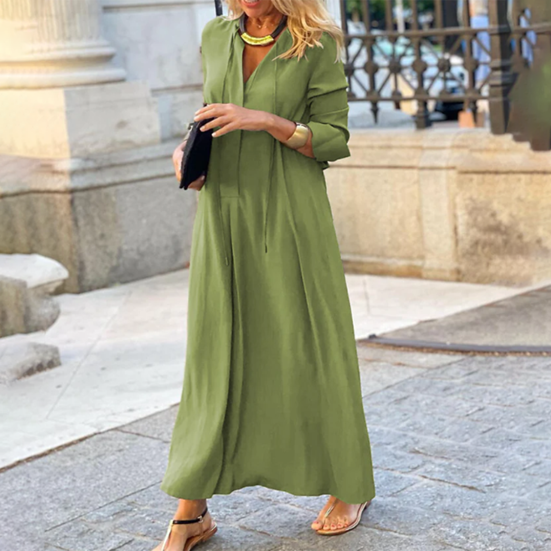 Chic V-Neck Maxi Dress with Three-Quarter Sleeves for Summer