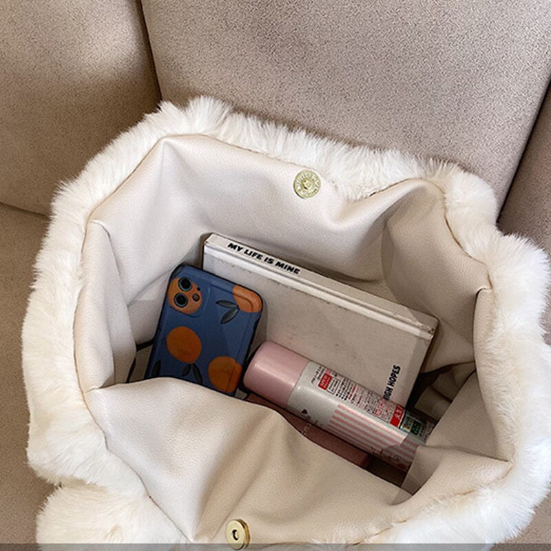 Dante Plush Handbag: Stylish Winter Essential for Women