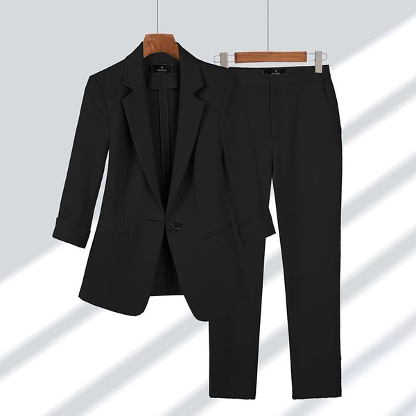Chic Women's Suit